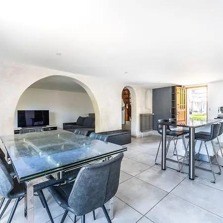 Holiday home Maison Conviviale Aubervilliers